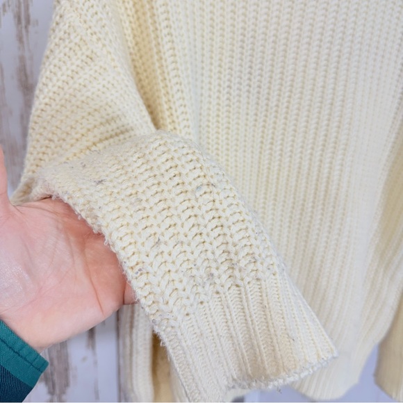 Promesa, Cream Chunky Knit Sweater with Colorful 'FRIYAY'. Size M/L. - Picture 9 of 9